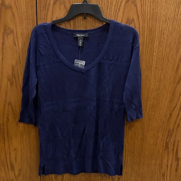 🔥2/$10 3/$12 White House Black Market Deep Blue Sequined Top - Picture 2 of 6